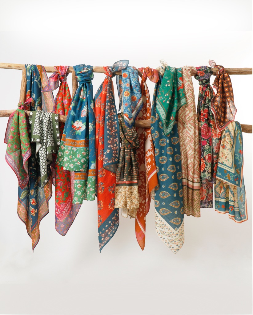 Verantwoorde mode: ontdek onze collectie 'made in France' sjaaltjes in biokatoen