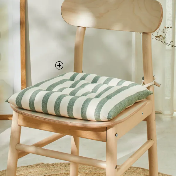 Galette de chaise carrée rayée, idéale pour une déco tendance printemps été 2025 | Blancheporte