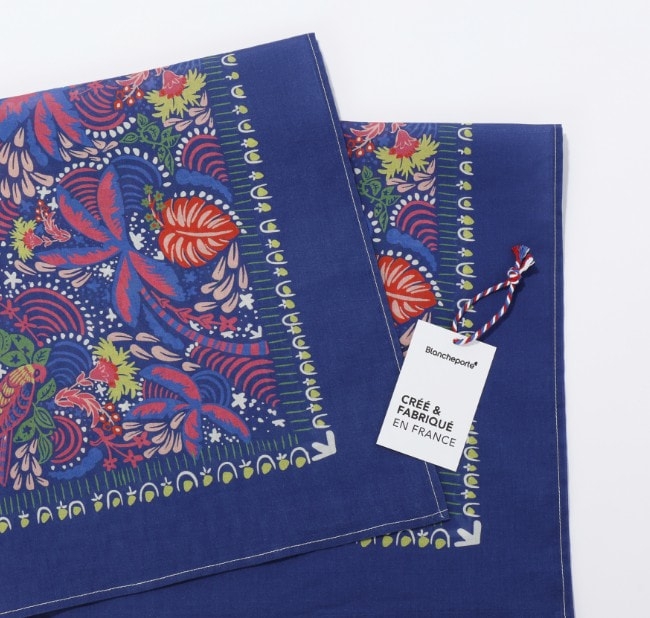 Ontdek onze collectie bedrukte 'Made in France' sjaaltjes!