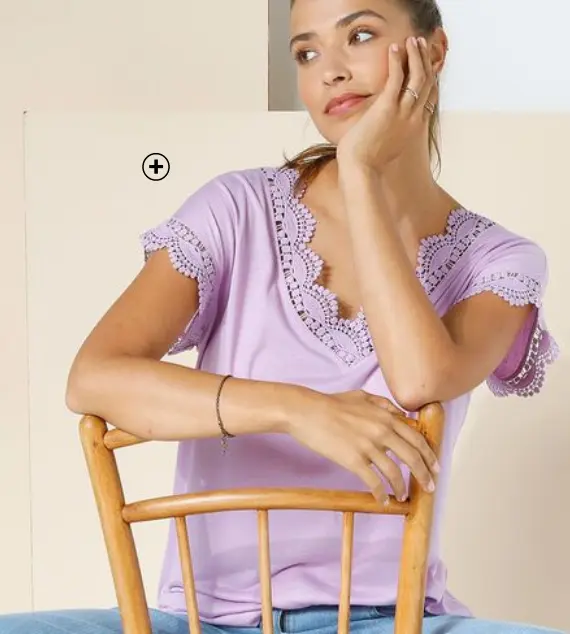 Effen T-shirt met V-hals en macramé | trendy look | Blancheporte