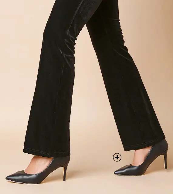 Gelakte pumps met spitse neus, chique en gesofisticeerde schoenen voor een feestoutfit | Blancheporte