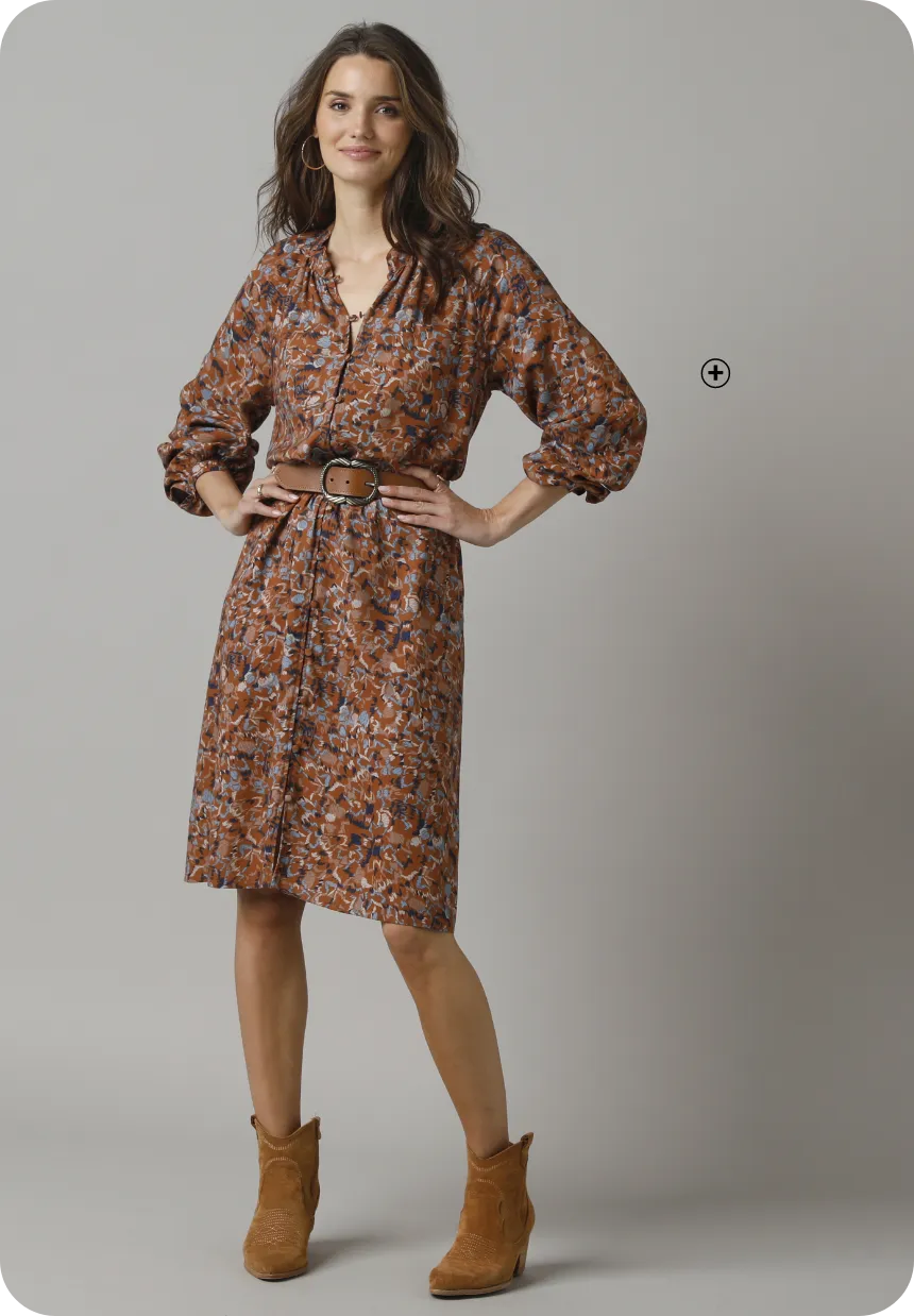 Doorknoop overhemdjurk met elegante print – soepele en vrouwelijke jurk, perfect voor een verfijnde en makkelijk te dragen look na 50 jaar