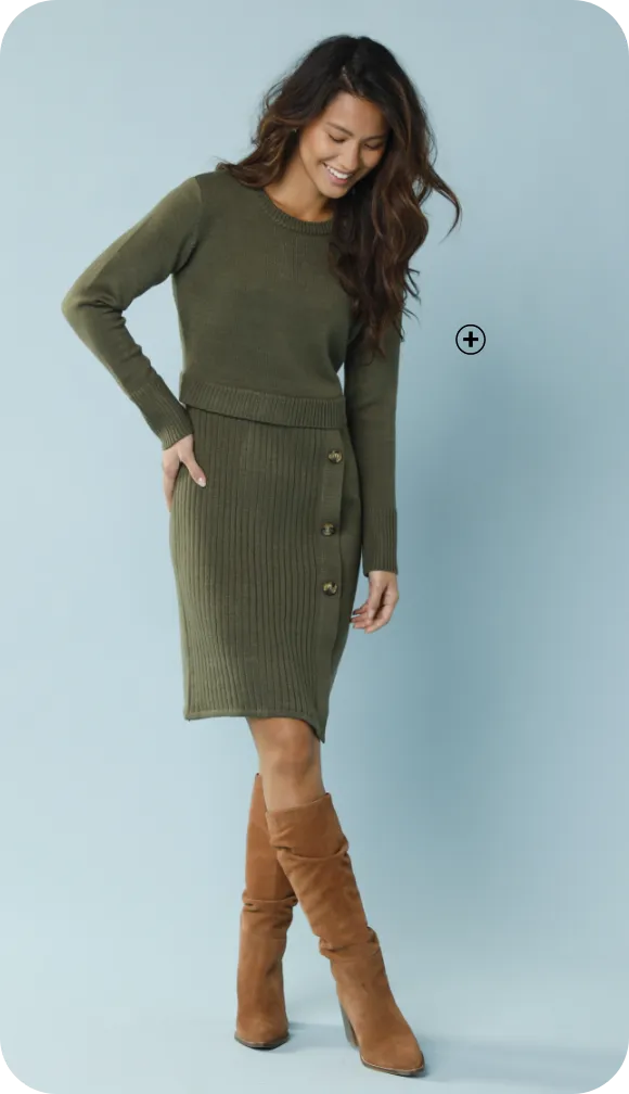 Gebreide wikkeljurk speciaal voor kleine vrouwen – flatterend model dat het figuur op 50 jaar benadrukt, perfect voor comfort en elegantie