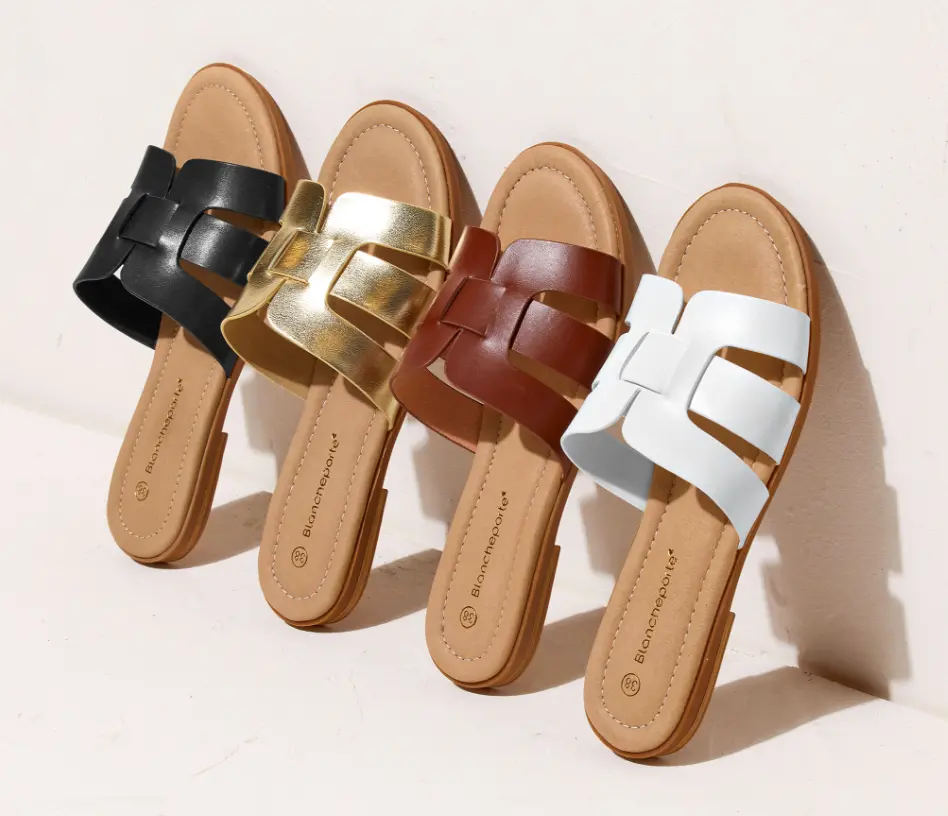 Craquez pour notre large collection de sandales pour femme, jusqu'au 42 : idéal pour l'été !