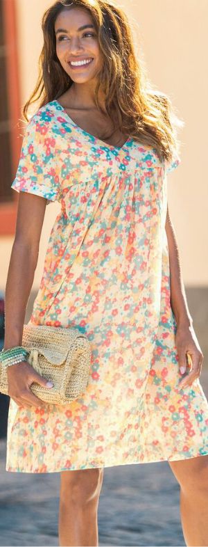 Robe imprimée en voile Robe femme imprimée en voile vert et corail pas cher | Blancheporte