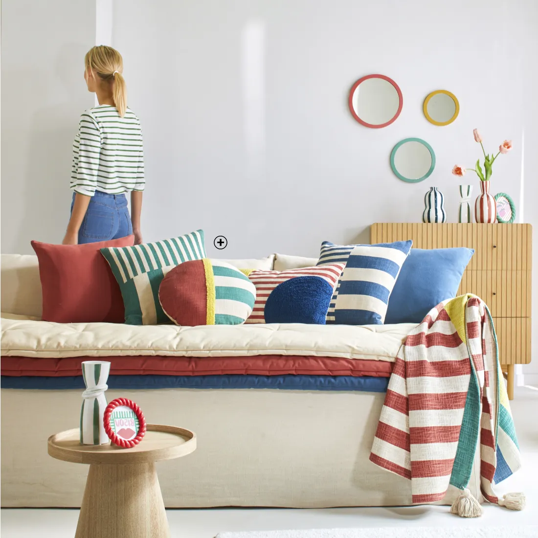 Coussin rectangulaire imprimé géométrique pour apporter de la douceur à votre intérieur - Blog Blancheporte