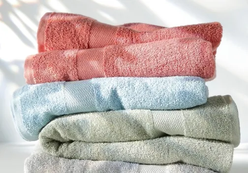 Ontdek onze selectie badlinnen: badjassen, handdoeken...