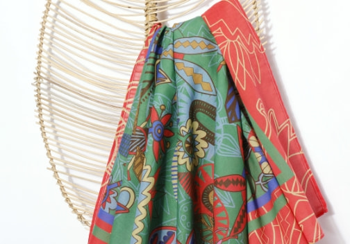 Ontdek onze collectie bedrukte 'Made in France' sjaaltjes!