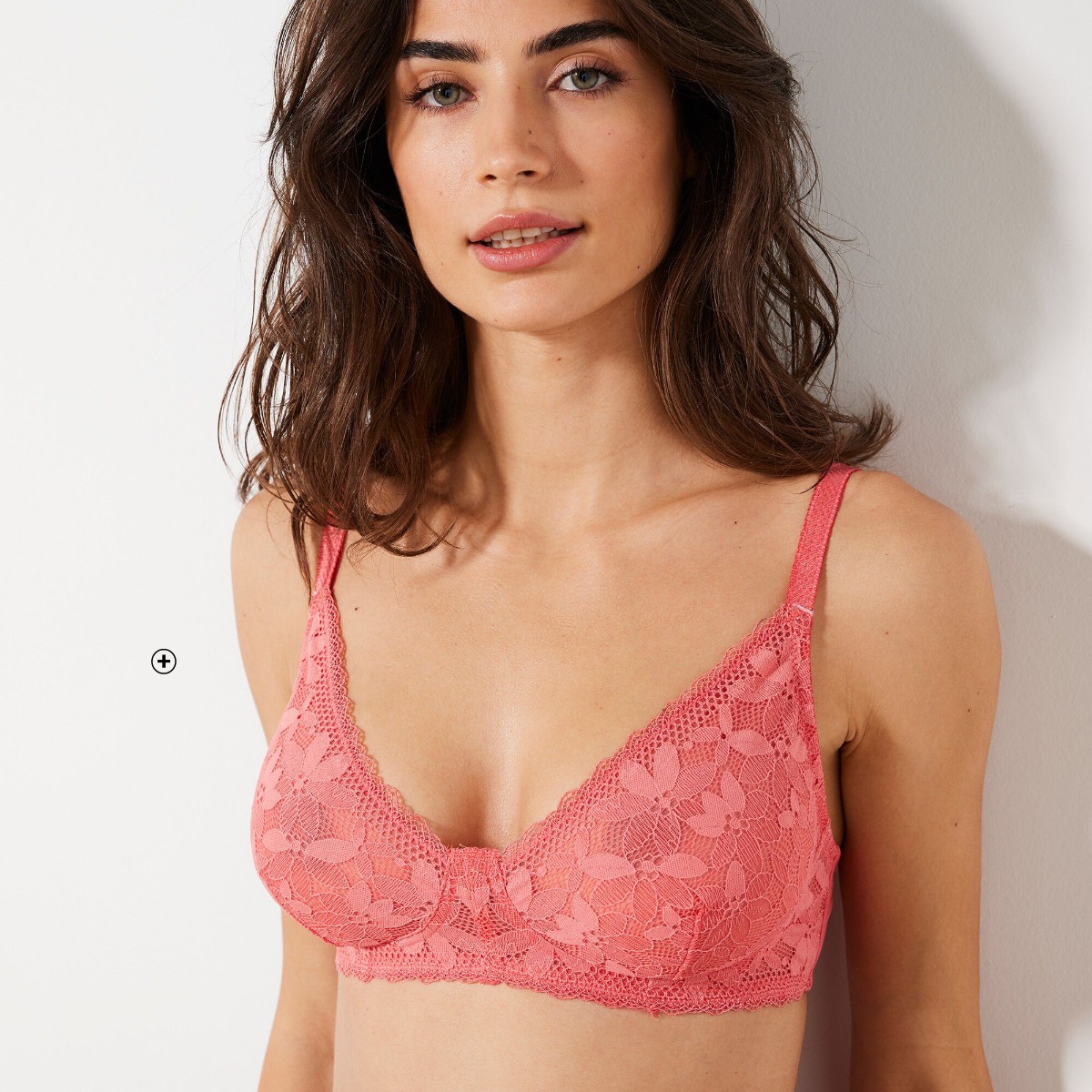 Soutien-gorge dentelle forme triangle Manado sans armature Soutien-gorge dentelle forme triangle Manado sans amature rose Confidence Lingerie® pas cher | Blancheporte