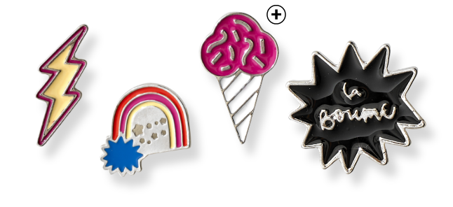 Lot de 4 pin's motifs arc-en-ciel, éclair, cornet de glace et 'ça boume' pas cher | Blancheporte x Lulu la Nantaise