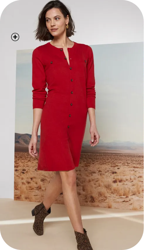 Gebreide jurk met lange mouwen en sierknopen, in een zachte tint voor cocooning herfst winter 2025 | Blancheporte