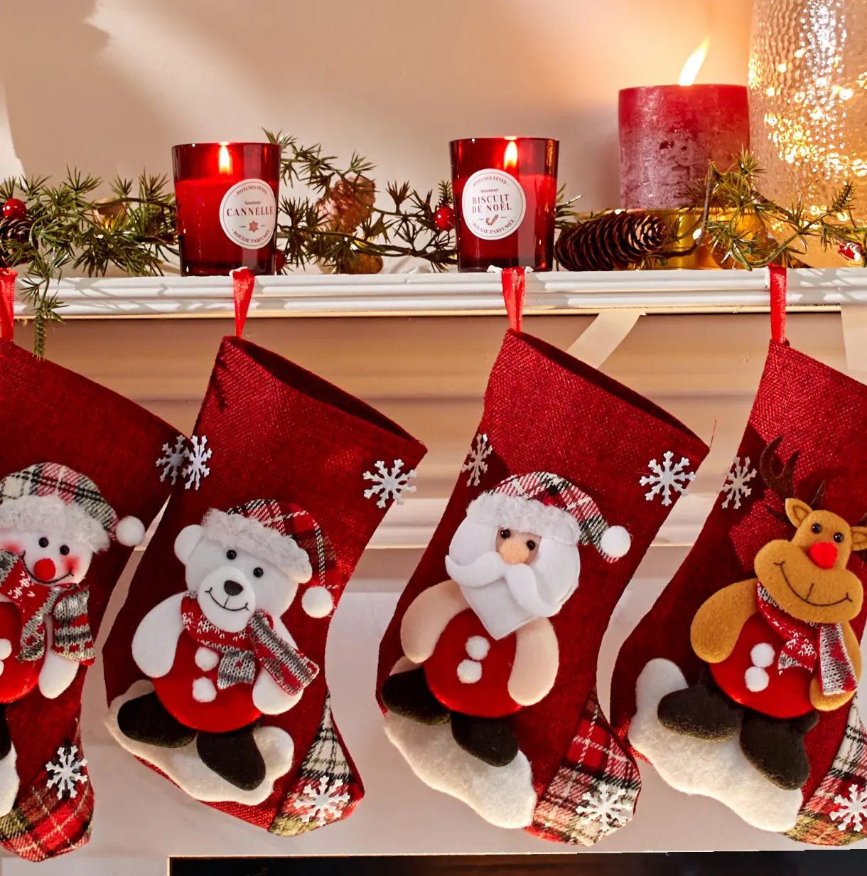 Lot de 4 chaussettes de Noël décoratives pour une ambiance festive | Blancheporte