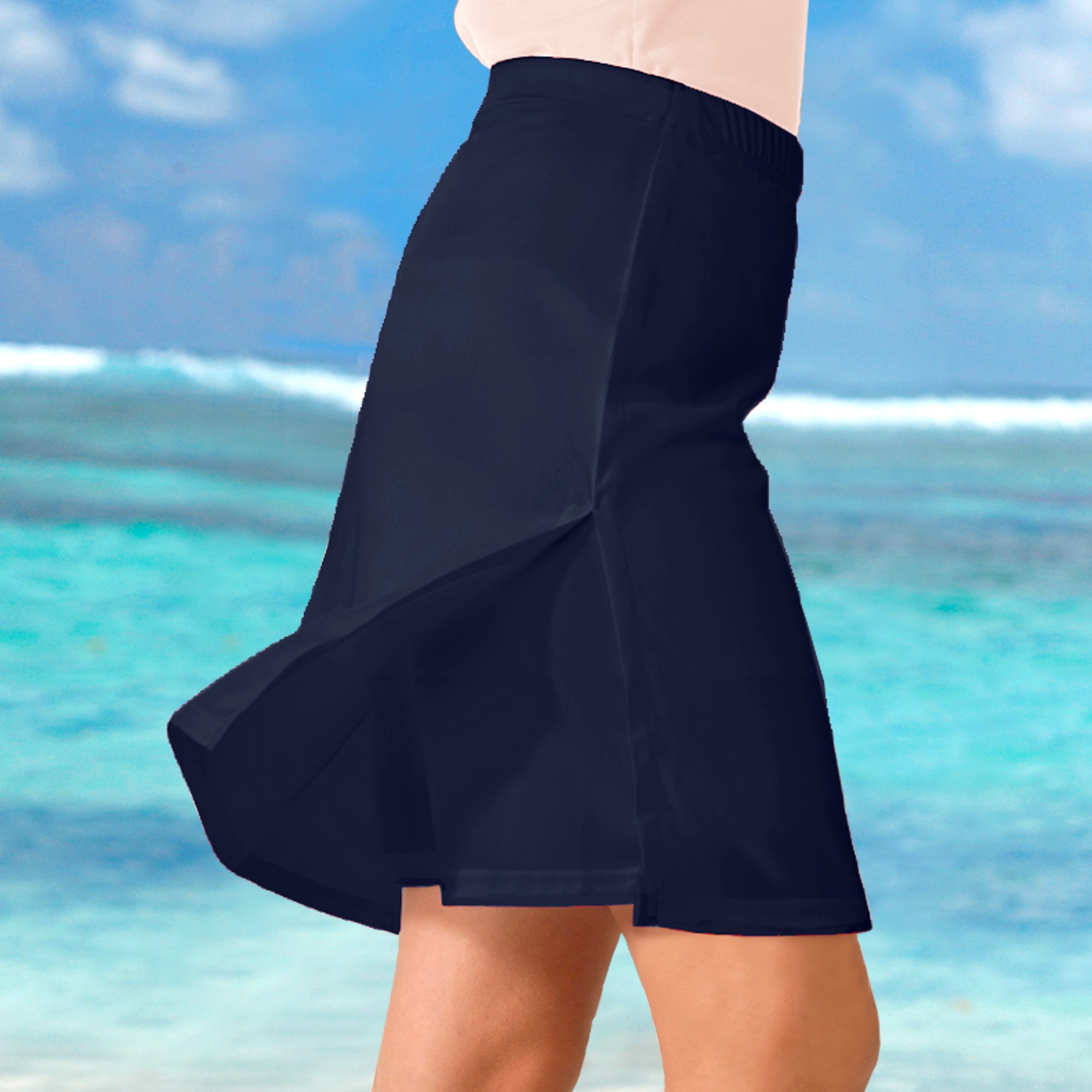 Jupe short blanche porte outlet