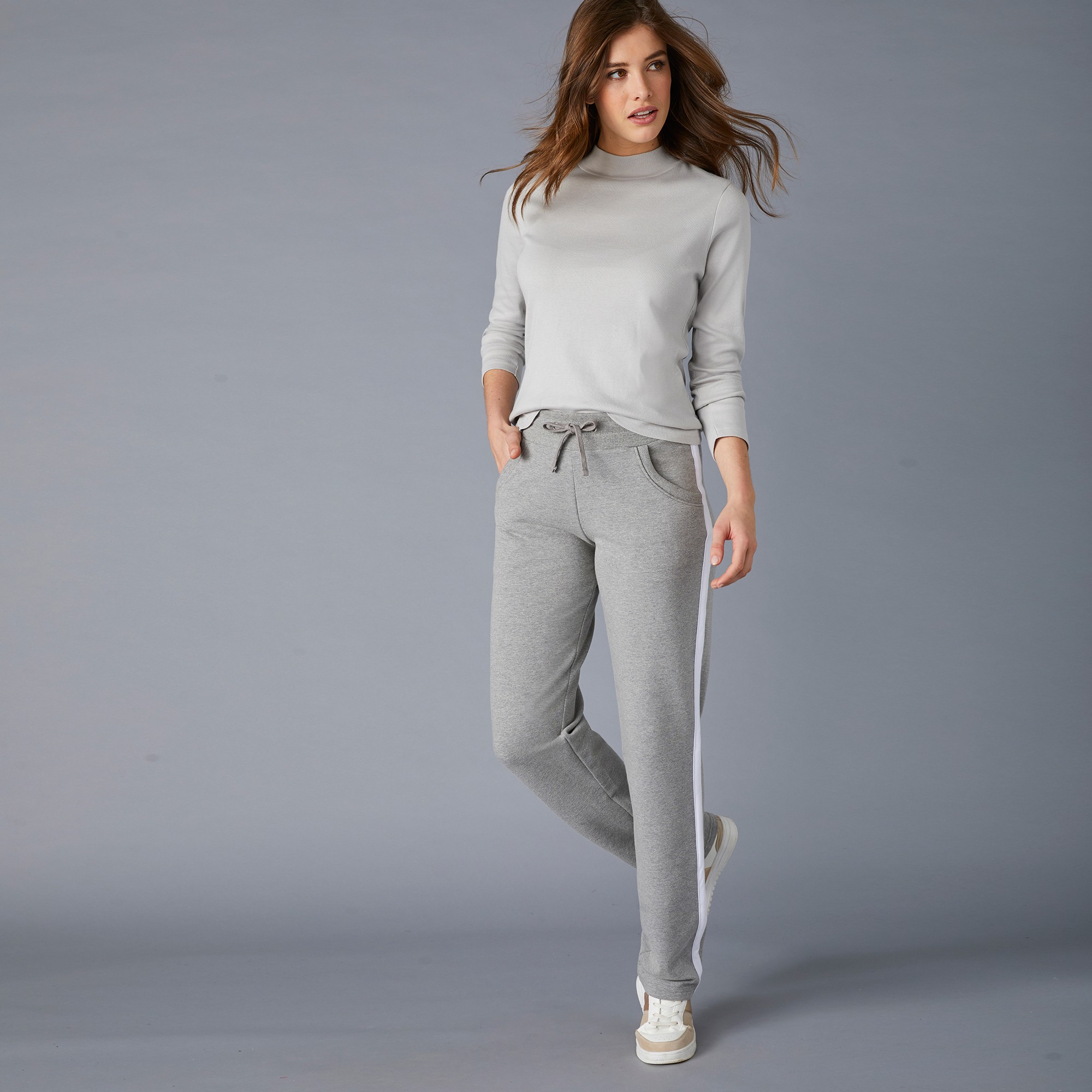 Blanche porte jogging femme clearance