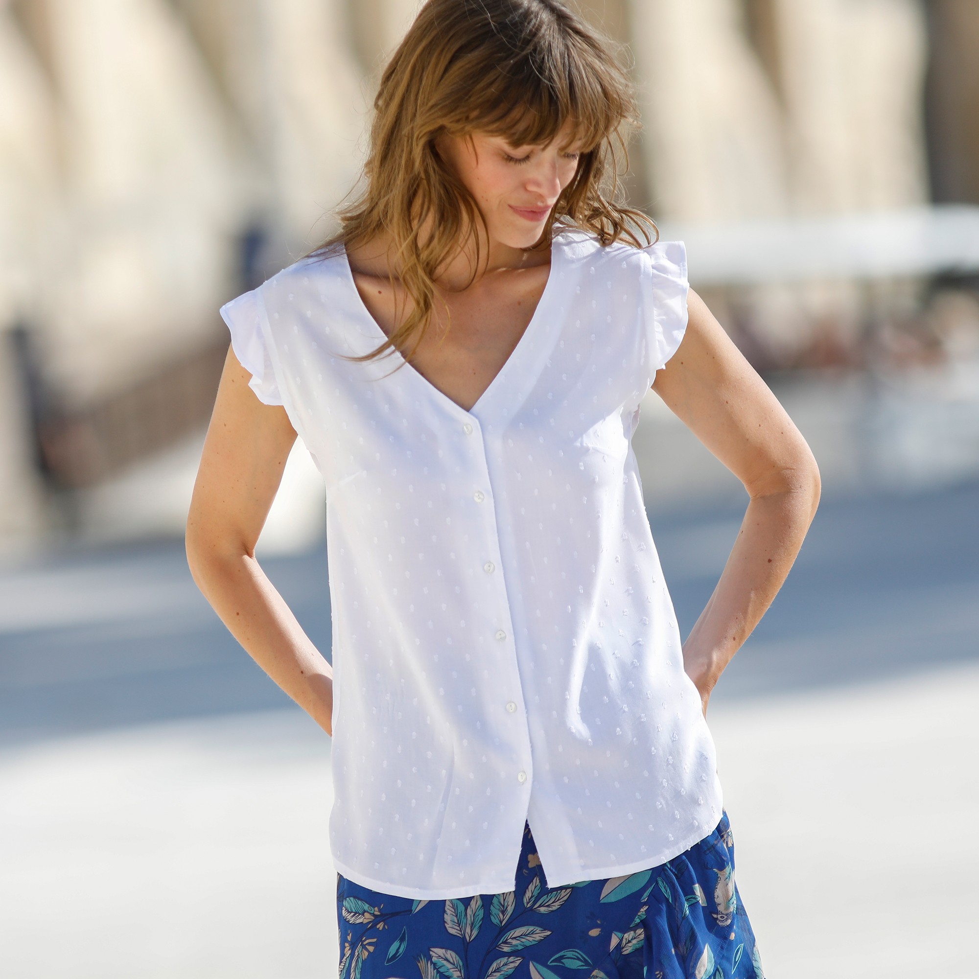 Blouse boutonnee plumetis blanc casse Blancheporte