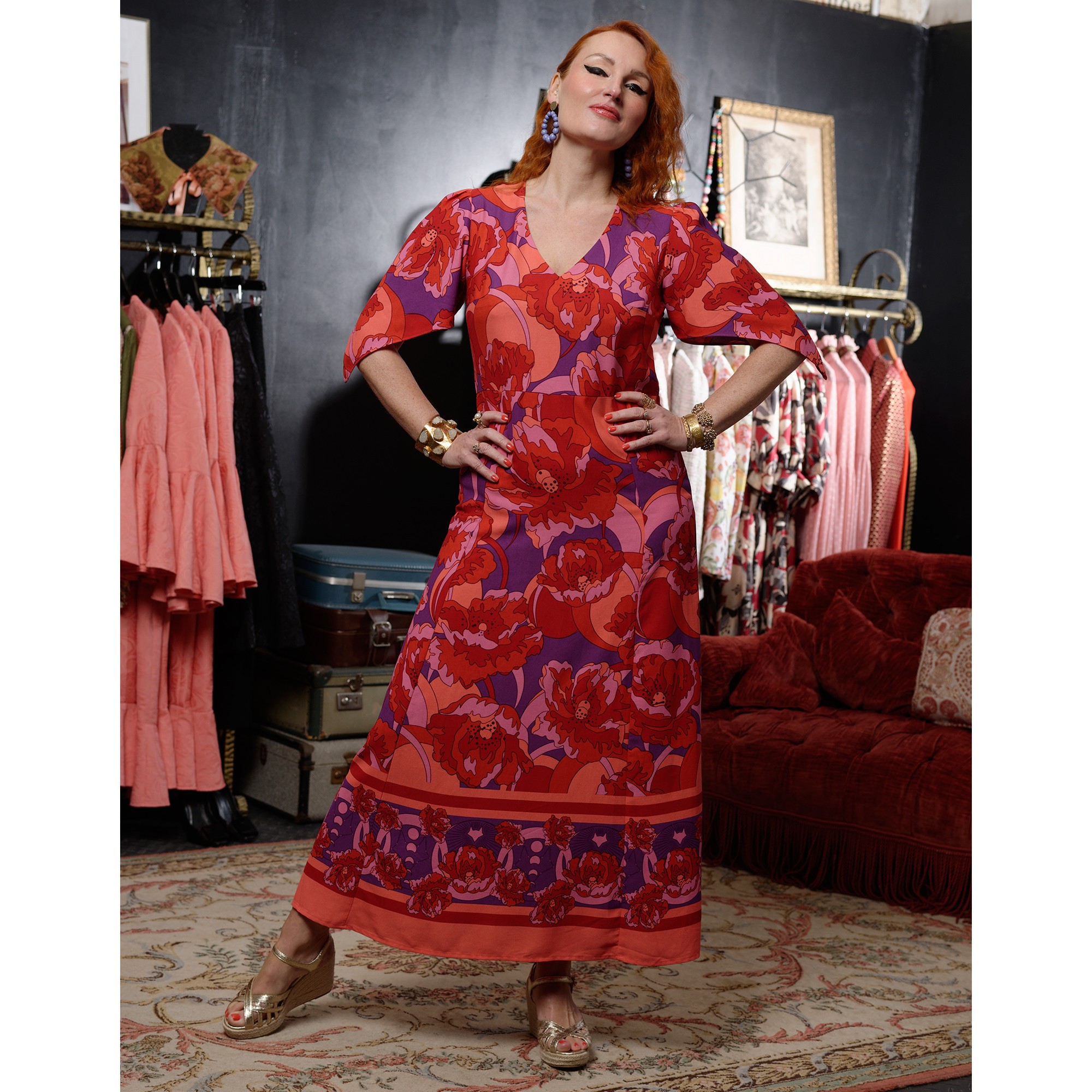 Blanche porte robe rouge hot sale