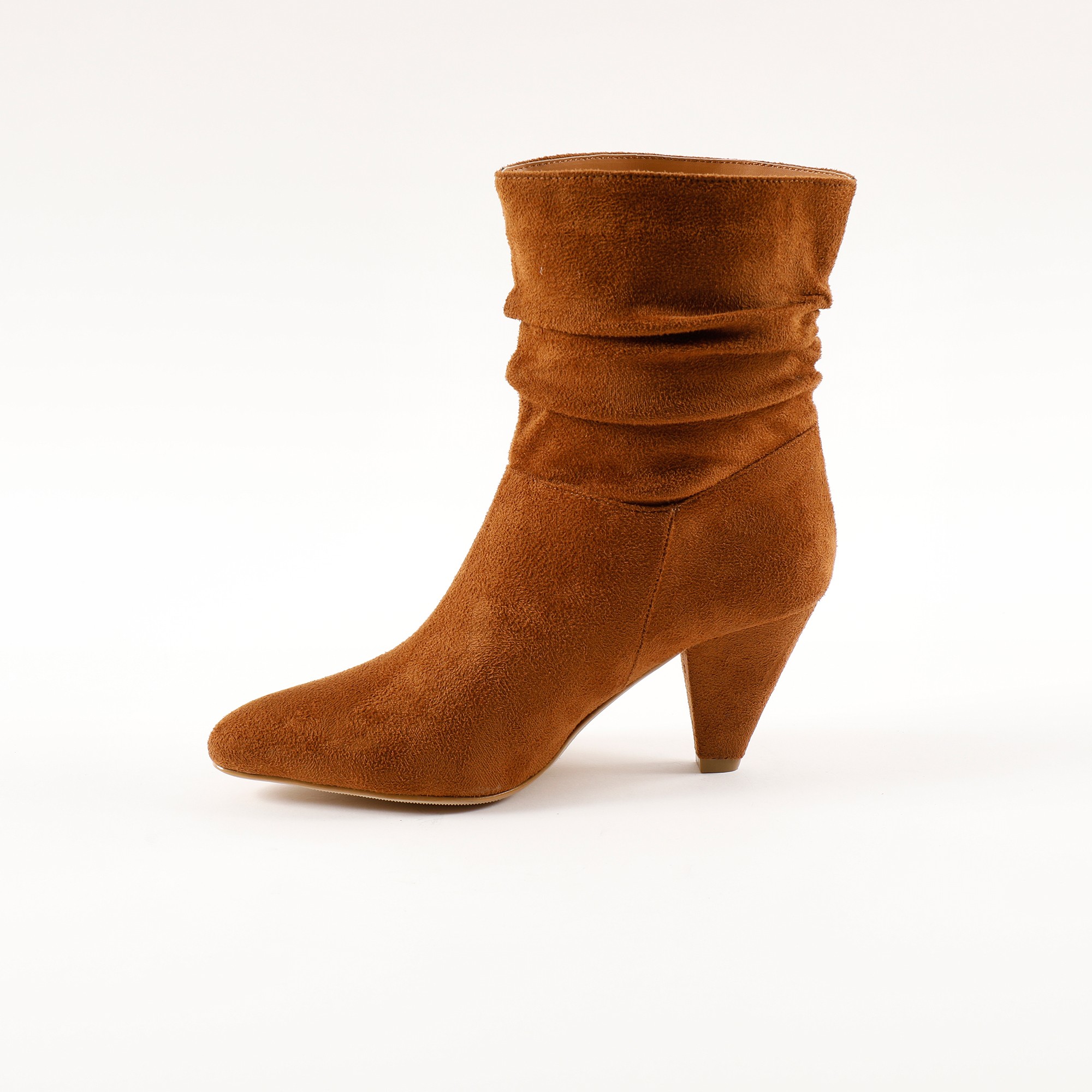 Bottines sales talon triangle