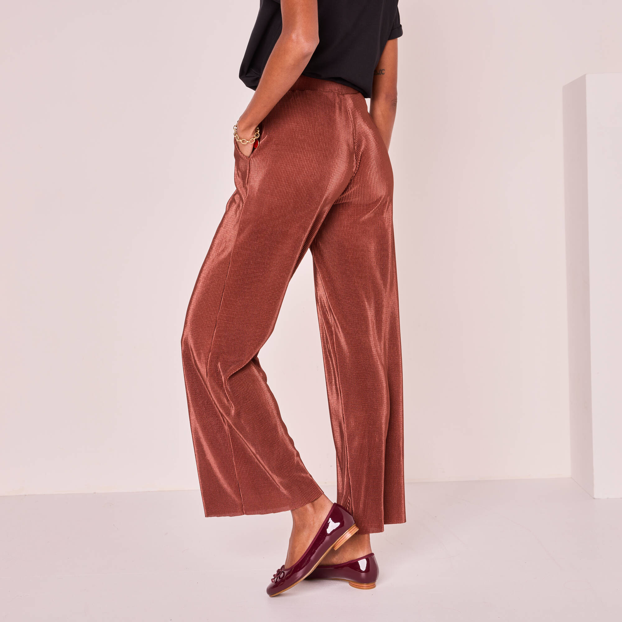 Glanzende broek, plissétricot, kastanje Blancheporte