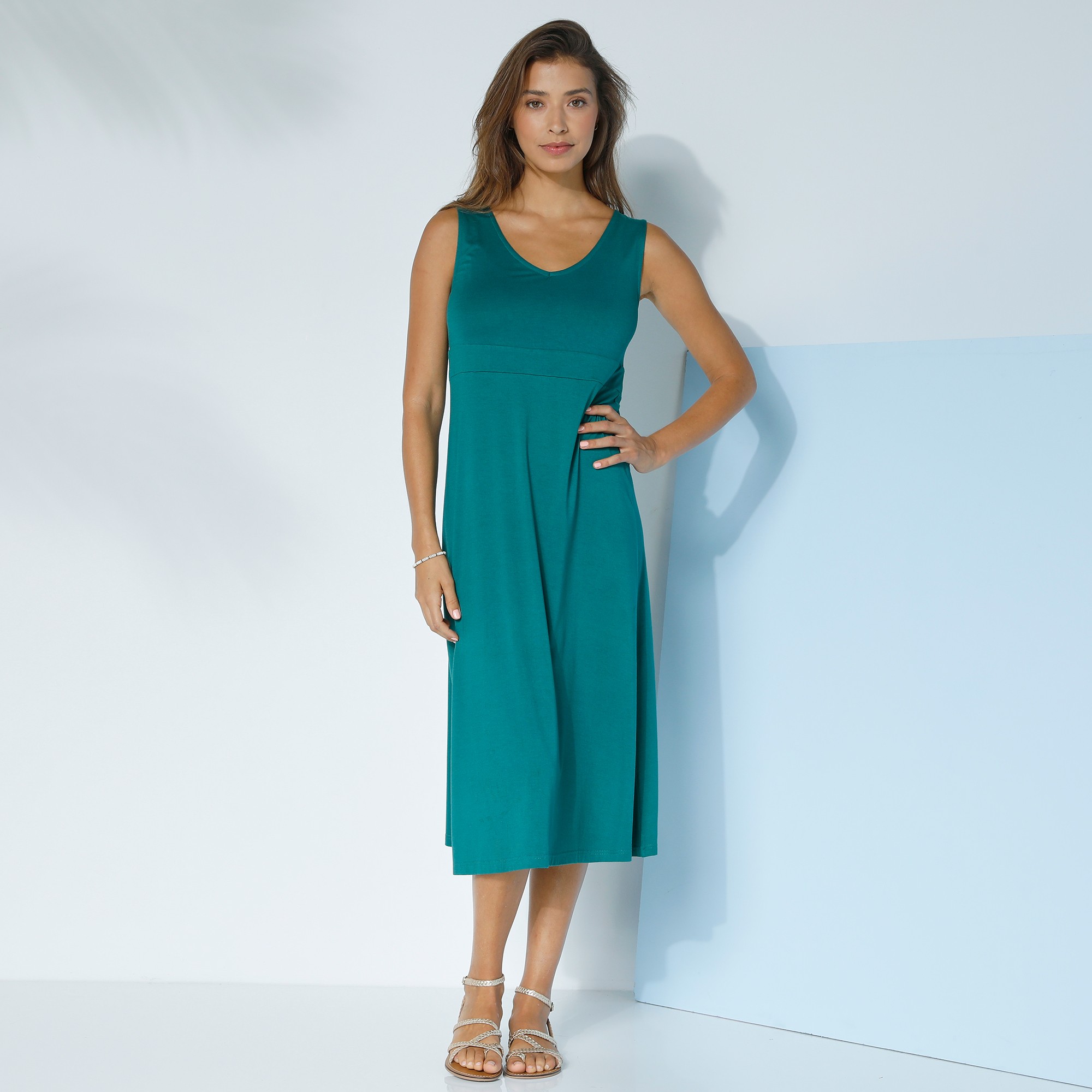 Robe mi longue unie sans manches vert grise Blancheporte