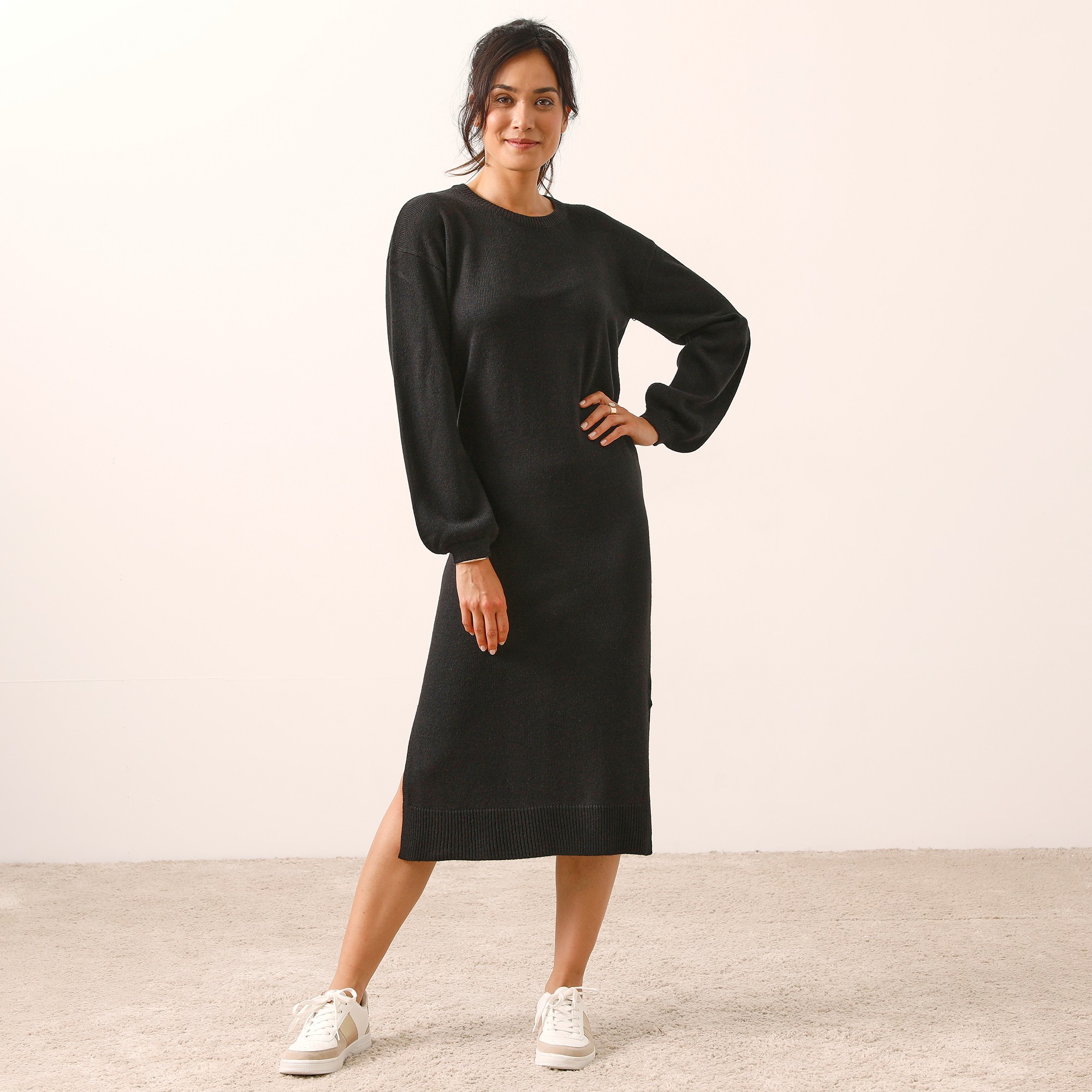 Robe noire blanche best sale porte