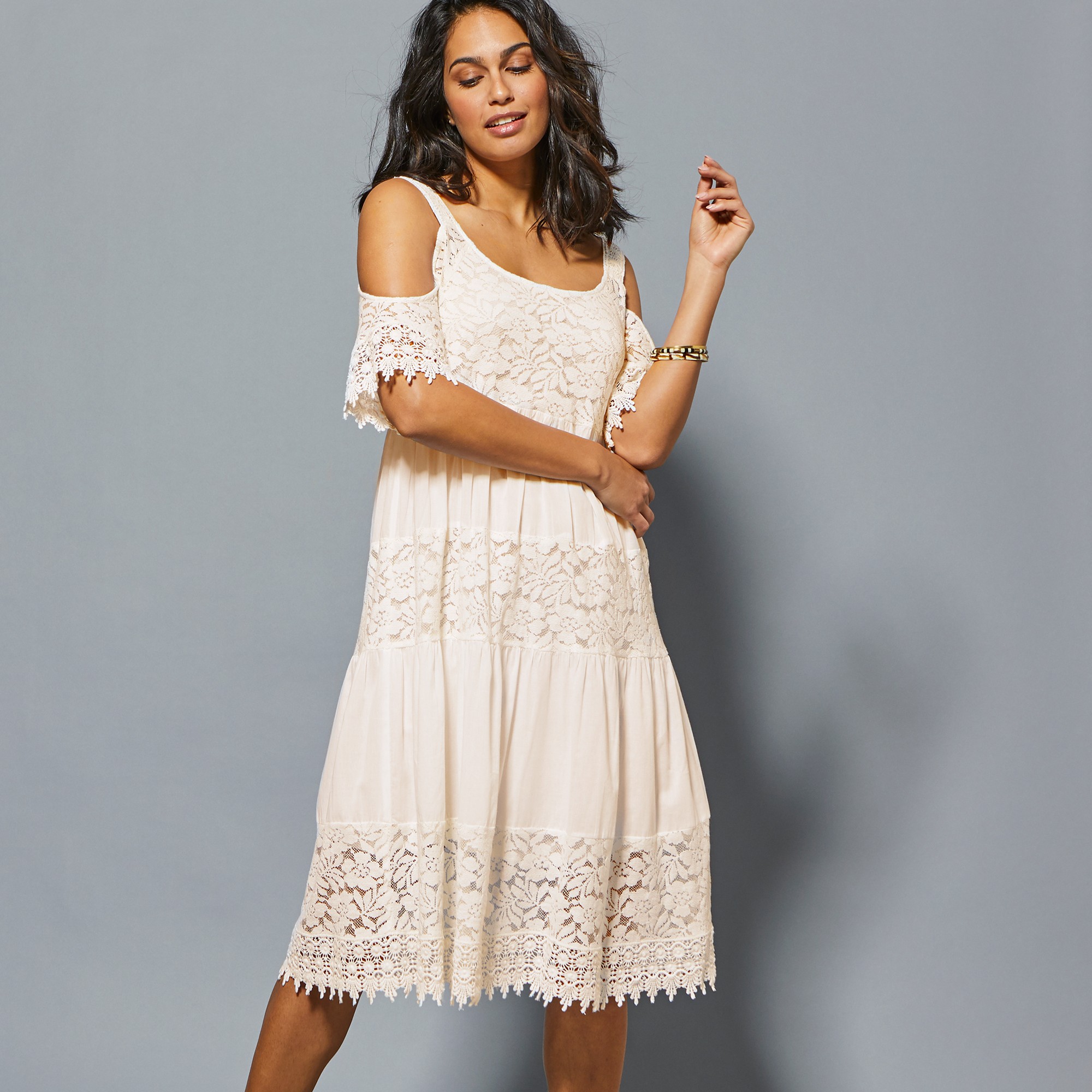 Robe dentelle macrame epaules denudees ecru Blancheporte