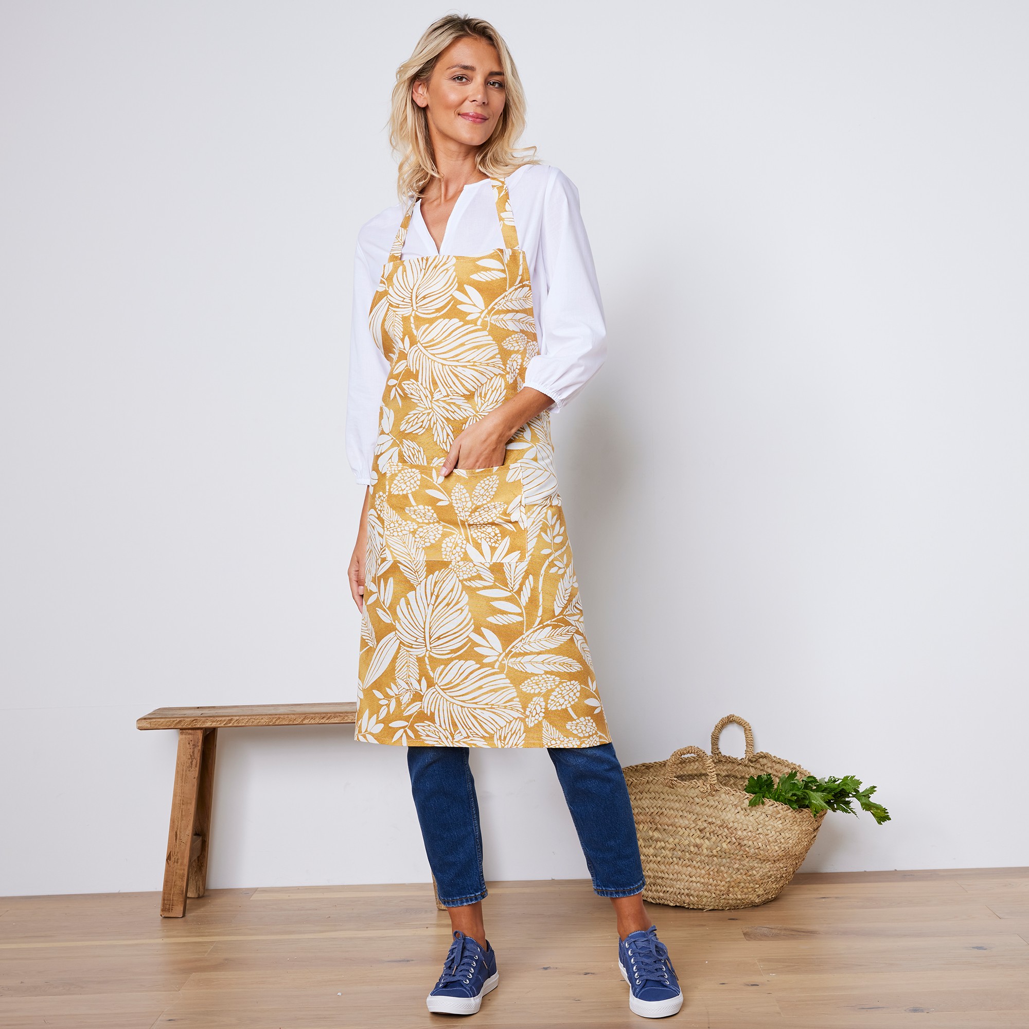 Tablier de cuisine forme bavette imprim v g tal jaune Blancheporte